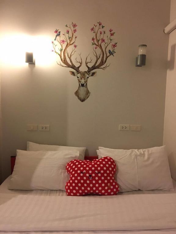 Jellybean Ezy Hostel Sathorn Bangkok Exterior foto